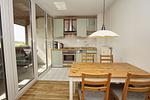 Küche / Küchenzeile - FeWo21: Strand,Balk,Pool,Sauna - Top-Hundeurlaub