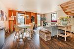 Wohnzimmer - Ferienhaus Ferdinand mit Sauna, Kamin und Terrasse - Hunde willkommen - Top-Hundeurlaub