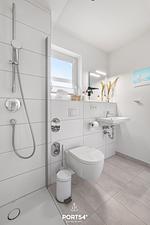 Badezimmer - Ferienwohnung Küstenkrabbe Olpenitz - Top-Hundeurlaub
