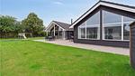 outside - Ferienhaus für 14 Personen (180 m²) in Stege - Top-Hundeurlaub
