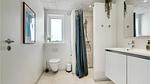 bathroom - Ferienhaus für 14 Personen (274 m²) in Løkken - Top-Hundeurlaub