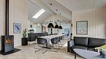 living-dining-room - Ferienhaus für 18 Personen (253 m²) in Blåvand - Top-Hundeurlaub