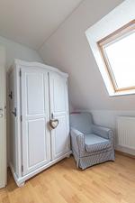 Willkommen im Ferienhaus "Kranich" zwischen Bodden & Darß.  Umzäunter Garten, Hunde urlauben gratis. Hunde wohnen gratis! - Top-Hundeurlaub