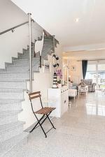 Willkommen im Ferienhaus "Kranich" zwischen Bodden & Darß.  Umzäunter Garten, Hunde urlauben gratis. Hunde wohnen gratis! - Top-Hundeurlaub