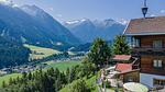 Außenseite Ferienhaus [Sommer] - Ferienhaus für 13 Personen (160 m²) in Wald im Pinzgau - Top-Hundeurlaub