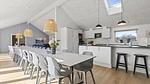 living-dining-room - Ferienhaus für 30 Personen (397 m²) in Glesborg - Top-Hundeurlaub