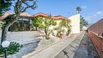 house - Ferienhaus für 6 Personen (250 m²) in Comiso - Top-Hundeurlaub