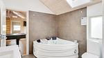 bathroom - Ferienhaus für 10 Personen (131 m²) in Odder - Top-Hundeurlaub