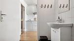 bathroom - Ferienwohnung für 4 Personen (42 m²) in Aakirkeby - Top-Hundeurlaub