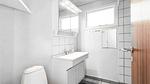 bathroom - Ferienhaus für 6 Personen (60 m²) in Aakirkeby - Top-Hundeurlaub