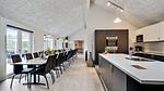 living-dining-room - Ferienhaus für 30 Personen (387 m²) in Spøttrup - Top-Hundeurlaub