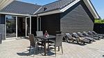terrace - Ferienhaus für 18 Personen (252 m²) in Blåvand - Top-Hundeurlaub