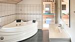 bathroom - Ferienhaus für 8 Personen (134 m²) in Rødby - Top-Hundeurlaub