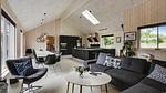 living-dining-room - Ferienhaus für 22 Personen (279 m²) in Vejby - Top-Hundeurlaub