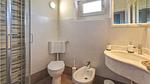 bathroom - Ferienhaus für 8 Personen (130 m²) in Fabbiano - Top-Hundeurlaub