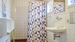 bathroom - Ferienhaus für 6 Personen (76 m²) in Pandrup - Top-Hundeurlaub