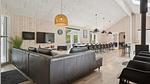living-dining-room - Ferienhaus für 24 Personen (310 m²) in Henne - Top-Hundeurlaub