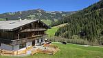 Außenseite Ferienhaus [Sommer] - Ferienwohnung für 8 Personen (80 m²) in Alpbach - Top-Hundeurlaub