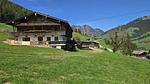 Außenseite Ferienhaus [Sommer] - Ferienwohnung für 8 Personen (80 m²) in Alpbach - Top-Hundeurlaub