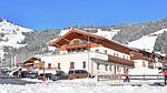 Außenseite Ferienhaus [Winter] - Ferienwohnung für 12 Personen (127 m²) in Brixen im Thale - Top-Hundeurlaub