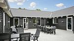 outside - Ferienhaus für 22 Personen (310 m²) in Frederiksværk - Top-Hundeurlaub