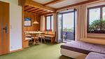 Wohnzimmer - Ferienwohnung für 7 Personen (80 m²) in Brixen im Thale - Top-Hundeurlaub
