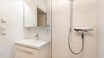 Badezimmer - Ferienwohnung für 7 Personen (40 m²) in Bruck an der Glocknerstraße - Top-Hundeurlaub