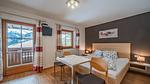 Schlafzimmer - Ferienwohnung für 11 Personen (100 m²) in Wald im Pinzgau - Top-Hundeurlaub
