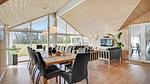 living-dining-room - Ferienhaus für 14 Personen (202 m²) in Løkken - Top-Hundeurlaub