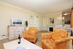 Wohnzimmer - Jagdschloß zu Hohen Niendorf Fewo 10 - Top-Hundeurlaub