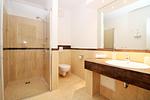Badezimmer - Jagdschloß zu Hohen Niendorf Fewo 10 - Top-Hundeurlaub