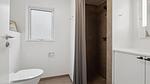 bathroom - Ferienhaus für 18 Personen (240 m²) in Aakirkeby - Top-Hundeurlaub