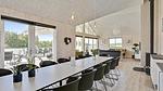 living-dining-room - Ferienhaus für 18 Personen (253 m²) in Spøttrup - Top-Hundeurlaub