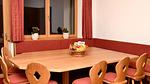 Essbereich - Ferienwohnung für 13 Personen (136 m²) in Brixen im Thale - Top-Hundeurlaub