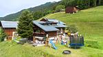 Außenseite Ferienhaus [Sommer] - Ferienwohnung für 12 Personen (90 m²) in Silbertal - Top-Hundeurlaub