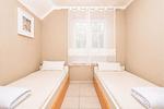2. Schlafzimmer mit zwei Einzelbetten - Bereich Sonne - Top-Hundeurlaub