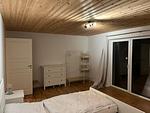 Heller Wohnraum mit Zugang zur Terrasse im Ferienhaus in Südschweden - Villa Bergsmåla - Top-Hundeurlaub
