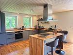 Offene Wohnküche im Ferienhaus Villa Bergsmåla - Villa Bergsmåla - Top-Hundeurlaub