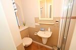 Gäste-WC - Ferienhaus Gartenweg - Top-Hundeurlaub