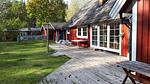 Terrasse mit Sitzbereich am Ferienhaus Villa Yasjö - Villa Yasjö - Top-Hundeurlaub