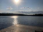 Holzsteg am See bei Sonnenuntergang in Südschweden - Villa Yasjö - Top-Hundeurlaub