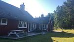 Rotes Schwedenhaus mit Garten in naturnaher Umgebung - Villa Yasjö - Top-Hundeurlaub