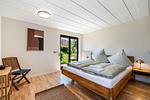 Schlafzimmer - Doppelbett - Ferienwohnung Aussichtsreich - Top-Hundeurlaub
