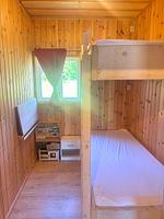 Helles Schlafzimmer mit Etagenbett in Söda Fullsjön - Sodra Fullsjön - Top-Hundeurlaub