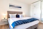 Schlafzimmer - Deluxe-Apartment 2.07 mit Strandkorb am Strand - Top-Hundeurlaub