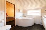 Badezimmer - Ferienhaus Lolland 76 - Top-Hundeurlaub