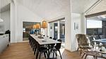 living-dining-room - Ferienhaus für 16 Personen (225 m²) - Top-Hundeurlaub