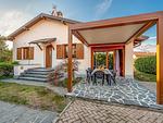 wunderschlnes großes Ferienhaus mit überdachter Terrasse - Iris Ferienhaus - Top-Hundeurlaub