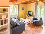 Wohnzimmer - Ferienpark Seepferdchen, Haus Zingst 20a - Top-Hundeurlaub