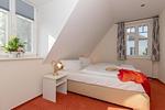 Schlafzimmer - Ferienpark Seepferdchen, Haus Zingst 19b - Top-Hundeurlaub